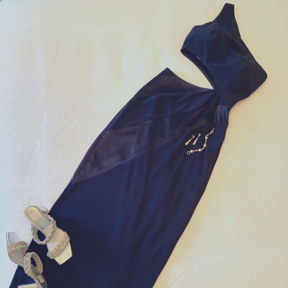 Carmen Marc Valvo deep navy formal